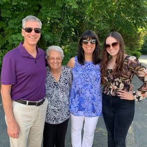 Meet your Posher, Janet